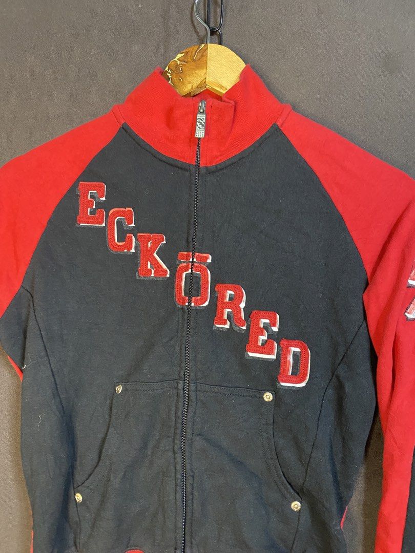 Eckored (Category: Coats, Jackets and Outerwear) located in Bay. Submitted by paoloconic70568 (Listing ID 1464870778, Image 2). Description: Eckored Color Rate 9/10 Color may vary due to lighting W-17 L-20.5 Issue: see pics ₱250.