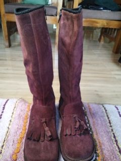 (Category: ) located in . Submitted by alluringvenus.thriftshop (Listing ID 1464857215, Image 1). Description: .