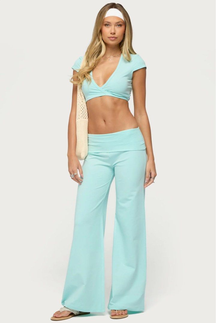 Edikted Wide Leg Foldover Trousers Turquoise (Category: Other Bottoms) located in Quezon City. Submitted by serinepreloved (Listing ID 1464830366, Image 1). Description: - Brand new w tag - Original from US - Small to Medium Trousers Foldover waistband Wide leg fit Cotton, Spandex Model wears size S Inseam of size S (in): 31.1.