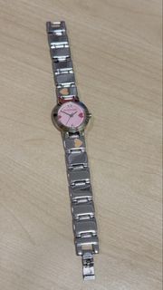 (Category: ) located in . Submitted by cath91 (Listing ID 1464829659, Image 1). Description: .