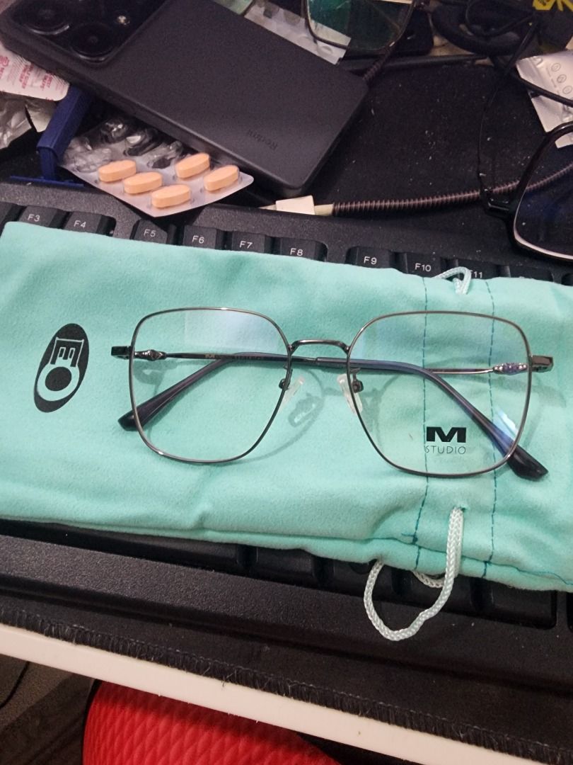EO Executive Optical m.studio Square Frame Eyeglasses (Category: Sunglasses & Eyewear) located in Quezon City. Submitted by Mr.Skyler (Listing ID 1464952794, Image 1). Description: FOR ONLY 999 PESOS ORIGINAL SRP IS 1599. (Discounted Price na po yan) CHECK RECEIPT. BRAND NEW PO ITO REPLACEABLE LENS SELLING EO Executive Optical M.Studio Square Frame Eyeglasses For Men and Women, UNISEX COLOR: Shiny Black RFS: CHANGE OF PLAN SA FRAME MEET UPS SM NO