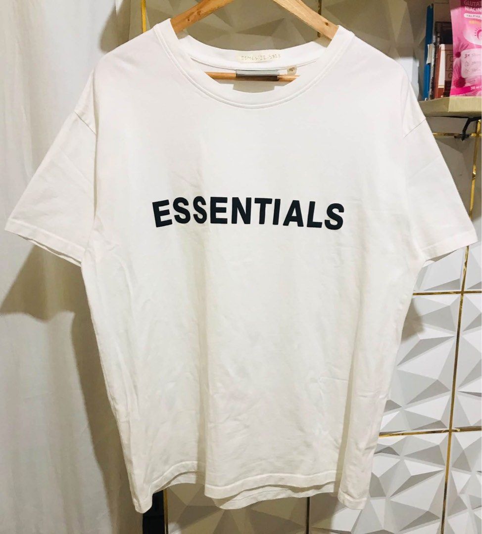 essentials brand shirt🔥 (Category: Tshirts & Polo Shirts ) located in Tanay. Submitted by drthriftthree (Listing ID 1464798342, Image 1). Description: excellent condition!.