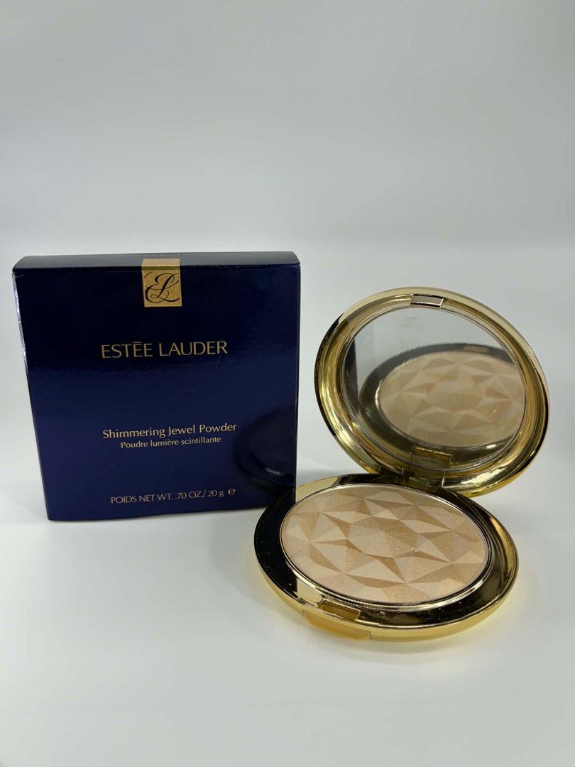 Estee Lauder Highlighter (Category: Makeup) located in Bulacan. Submitted by karisma_noverra (Listing ID 1464899771, Image 1). Description: Super nice May slight dent pero very minimal.