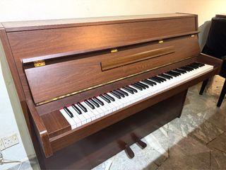 (Category: ) located in . Submitted by symfonie.piano (Listing ID 1464908014, Image 1). Description: .