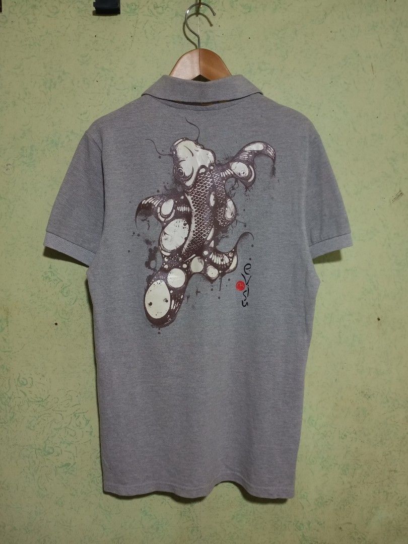 Evisu Polo (Category: Tshirts & Polo Shirts ) located in Catbalogan. Submitted by thriftwthbart (Listing ID 1464881880, Image 1). Description: Ready to wear dimes: 19x28 cr: 9/10 issue: 1 pinhole sa back and super minimal hairline.