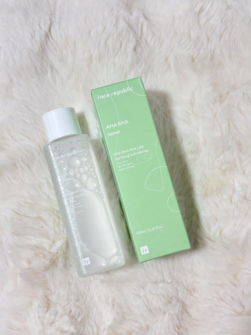 Face Republic AHA BHA Toner (Category: Face Care) located in Manila. Submitted by cabugayan160058 (Listing ID 1464931221, Image 1). Description: face republic toner used once for content ₱ 250 (og price 599) 98% full suitable for all skin types ✨.