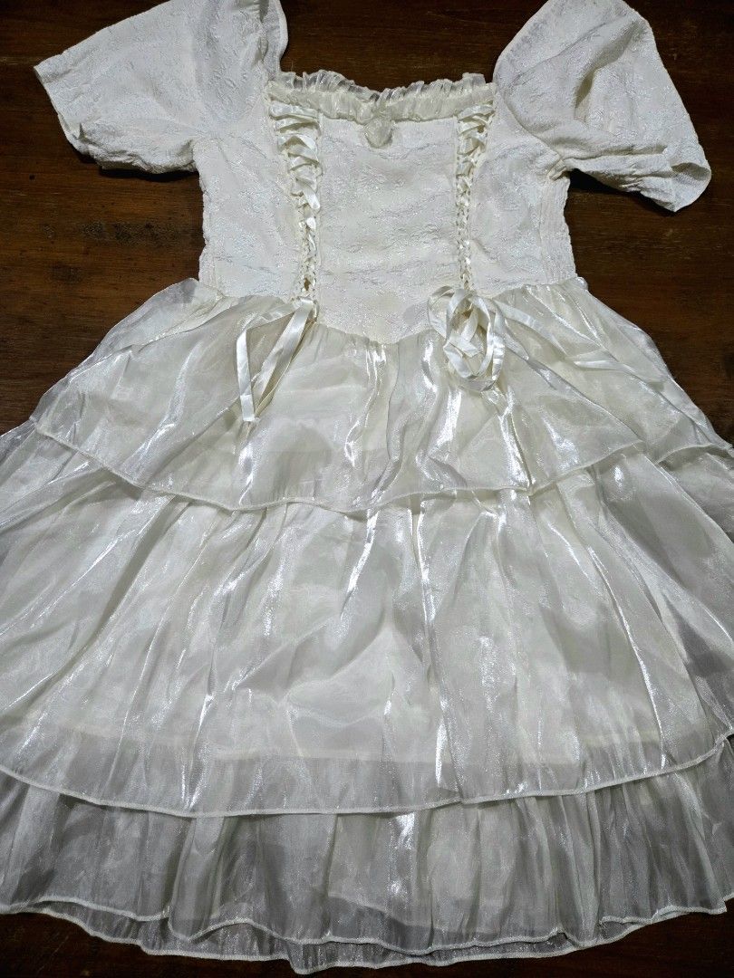Fairy Dress (Category: Dresses) located in Manila. Submitted by oki.ukay (Listing ID 1464893776, Image 1). Description: can fit up to 40 bust.