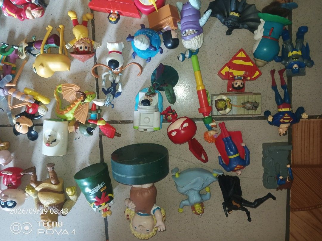 Fast Food Toys (Category: Kids Toys) located in Quezon City. Submitted by buchiha8969 (Listing ID 1464773121, Image 2). Description: WYSIWYG. As is lahat around 77 toys for 2000 pesos. Negotiable as soon as kunin agad. Pickup only via Lalamove/Grab or kayo mismo. QC Area..