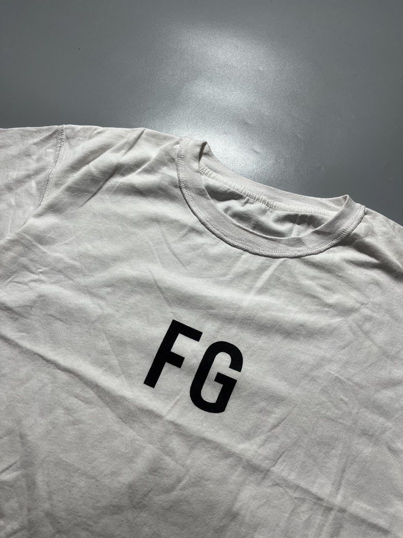Fear of God “FG” Contrast Tee (Category: Tshirts & Polo Shirts ) located in Quezon City. Submitted by metro_junkie.ph (Listing ID 1464807768, Image 3). Description: Fear of God “FG” Contrast Tee Large to XL Boxy (24.5 x 26.5) Verygood Condition Flaw: Cut Main Tag All Detail Posted 250 + SF.
