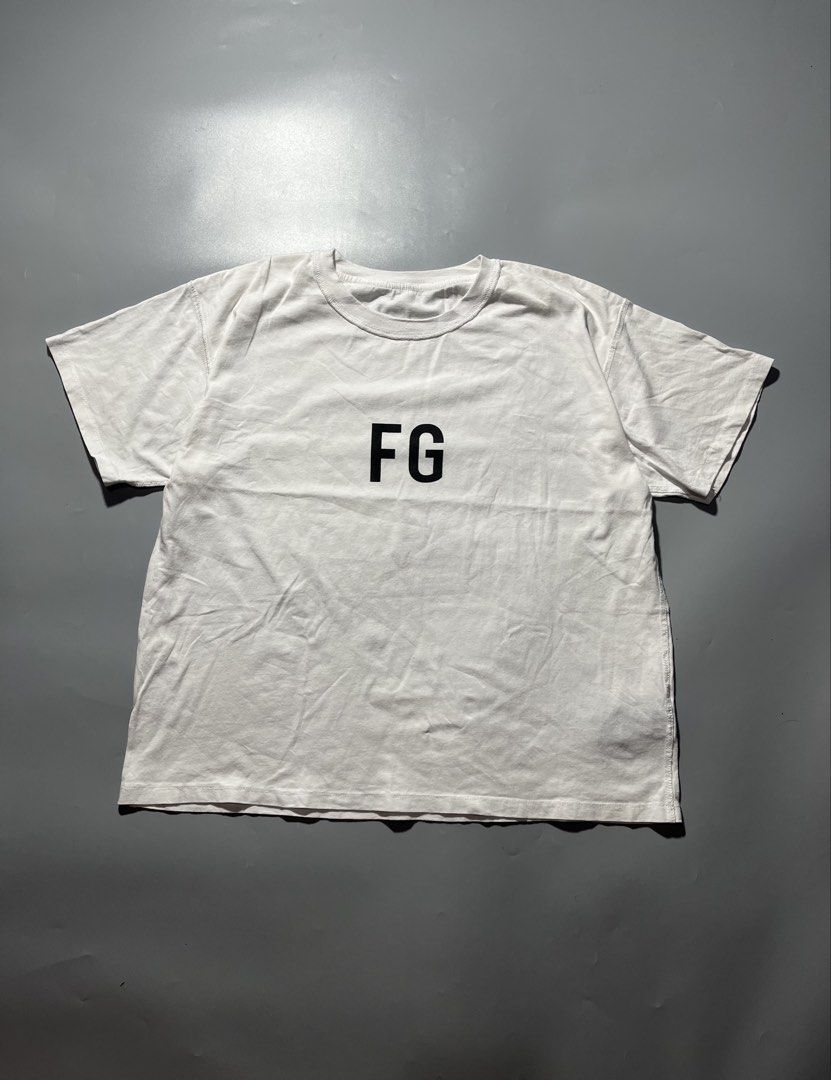 Fear of God “FG” Contrast Tee (Category: Tshirts & Polo Shirts ) located in Quezon City. Submitted by metro_junkie.ph (Listing ID 1464807768, Image 1). Description: Fear of God “FG” Contrast Tee Large to XL Boxy (24.5 x 26.5) Verygood Condition Flaw: Cut Main Tag All Detail Posted 250 + SF.