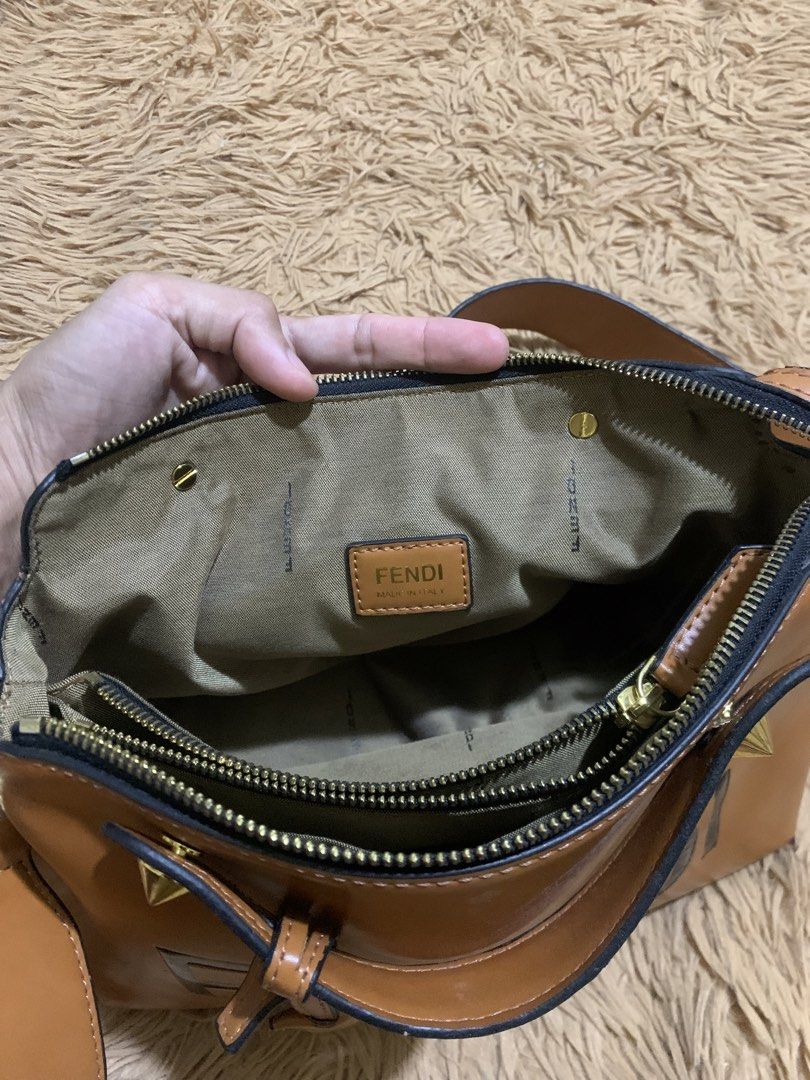 Fendi (Category: Luxury Bags & Wallets) located in Legazpi City. Submitted by casanibrah33153 (Listing ID 1464801602, Image 3). Description: .