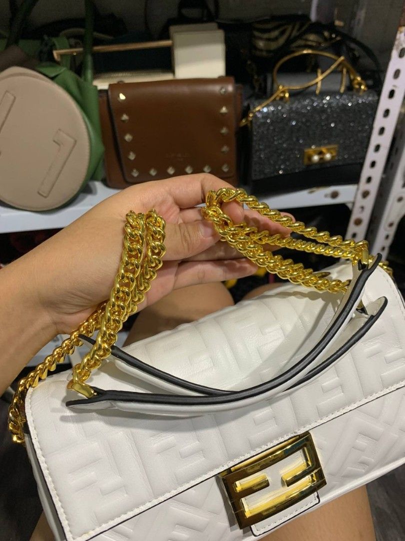 Fendi White Embossed Baguette (Category: Shoulder Bags) located in Valenzuela. Submitted by _prettysimplecollection (Listing ID 1464900603, Image 3). Description: .