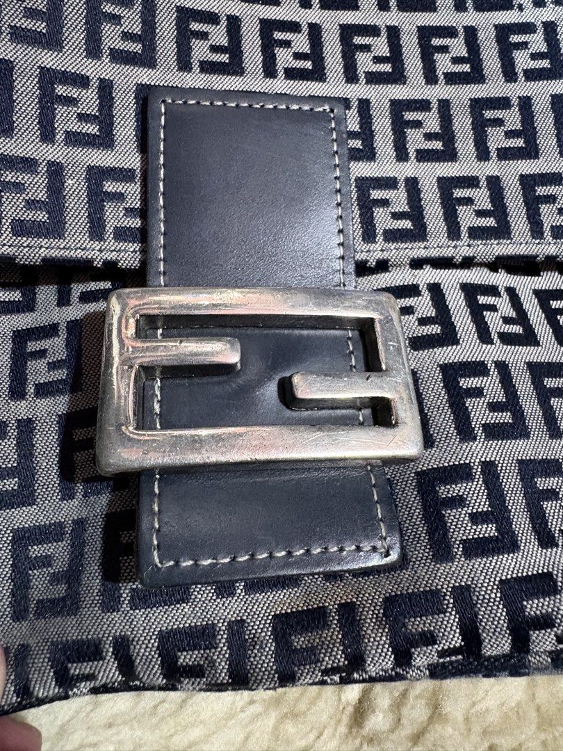 Fendi Zucca Print Canvas Shoulder Bag (Category: Luxury Bags & Wallets) located in Baguio. Submitted by thriftedbaguio (Listing ID 1464870528, Image 2). Description: Very Good Condition Needs cleaning .
