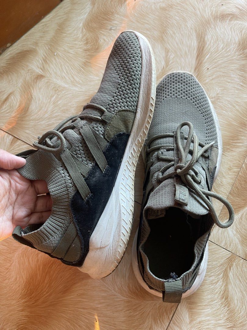 FILA E-Blade Run Lt. Fatigue Sneakers Size 8 (Category: Sneakers) located in Baler. Submitted by claireera (Listing ID 1464773352, Image 2). Description: - Brand/Model: FILA E-Blade Run sneakers - Color: Light fatigue green - Size: 8 USA - Material/Design: Knit upper, lace-up closure, and comfortable sock-like collar construction - Sole: White rubber outsoles (minor dirt from previous wear) - Inclusion: Original shoe box included.
