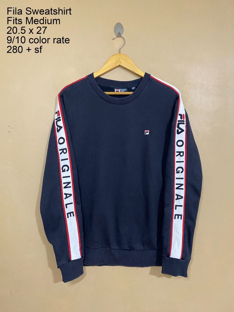 Fila Taped Navy Sweatshirt (Category: Tshirts & Polo Shirts ) located in Cadiz. Submitted by thespotcdz (Listing ID 1464806554, Image 1). Description: Fits Medium 20.5 x 27 9/10 color rate 280 + sf.