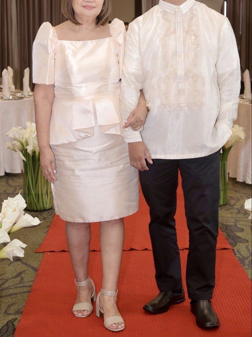 Filipiniana (Category: Evening dresses & gowns) located in Makati City. Submitted by lheigg (Listing ID 1464967279, Image 3). Description: Both used once 1st pic (XL) but can be adjusted 2nd pic (XL) can be adjusted .