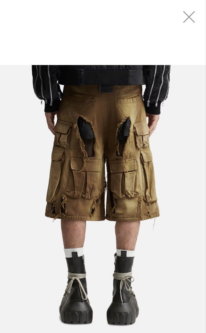 Fine Chaos Dreamers Cargo Short (Category: Shorts) located in Jamindan. Submitted by suecyyythrift (Listing ID 1464902186, Image 2). Description: 34 Waist 27 Length 14 Hem Excellent Condition No Flaws.