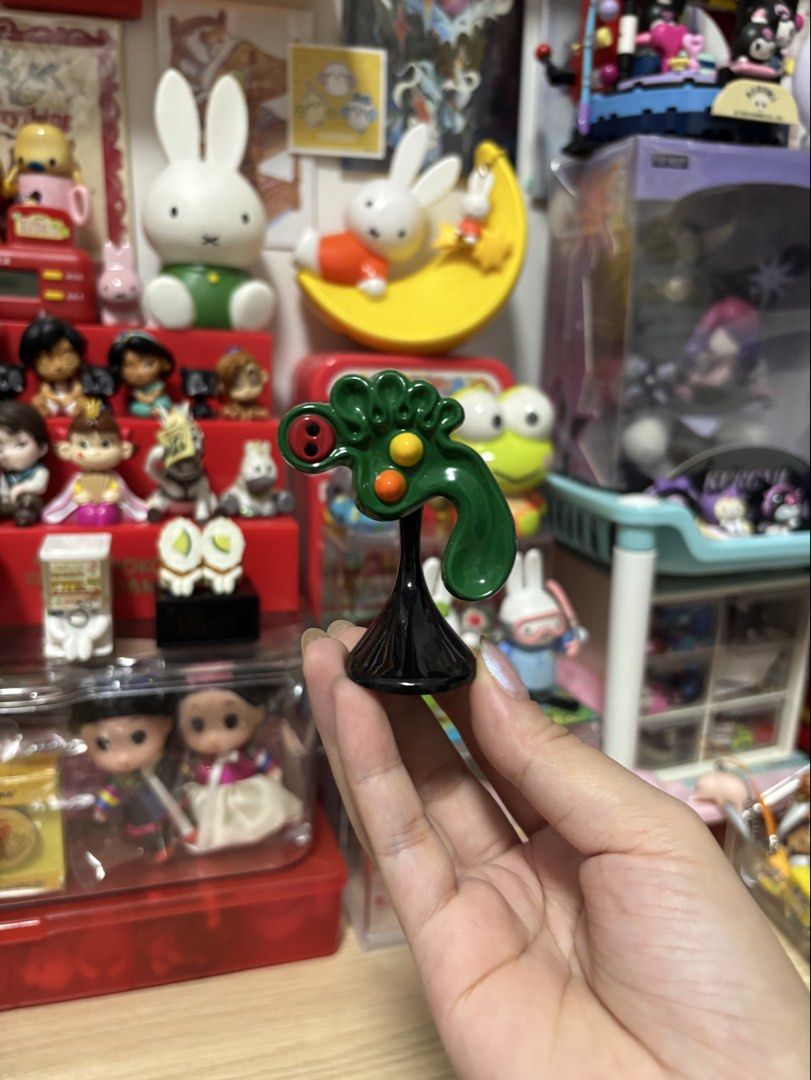 Foot Figure (Category: Other Merchandise) located in Caloocan City. Submitted by meowietrinkets (Listing ID 1464943919, Image 1). Description: magnetic.
