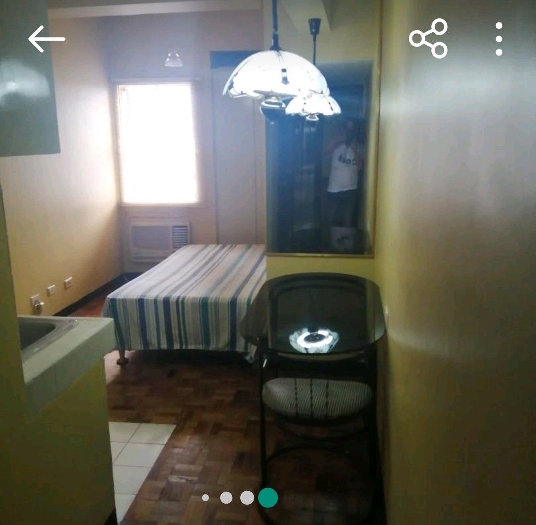 For rent studio type condo unit (Category: Apartments & Condos) located in Pasig City. Submitted by olxph_923092829 (Listing ID 1464845534, Image 1). Description: fully furnish studio condo unit along Pioneer st. Mandaluyong city with Aircon,bed,ref,glass table for two,medicine cabinet etc with gym and swimming pool amenities.free association due worth 1,800.near mc Do.