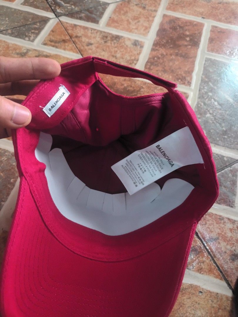 FOR SALE BALENCIAGA DADHATS (Category: Caps & Hats) located in Manila. Submitted by ashlhen23 (Listing ID 1464797477, Image 2). Description: FOR SALE BALENCIAGA DADCAPS BRND NEW COMPLETE TAGS PRICE 850 + SHIP PAYMENT FIRST MOP G CASH SHIPPING VIA LBC PICKUP BRANCH LALAMOVE LOC MANILA PM ME FOR MORE DETAILS SURE BUYERS ONLY !.