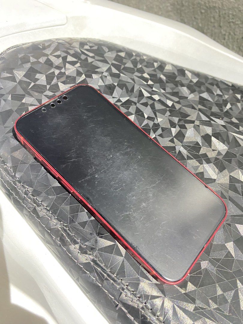 For sale Iphone 13 (Category: iPhone 13 Series) located in Manila. Submitted by pnogueras (Listing ID 1464902471, Image 2). Description: For Sale Iphone 13 100% Battery Health 256 GB Issue/not working: Earpiece speaker power button front cam (pag update nawala).