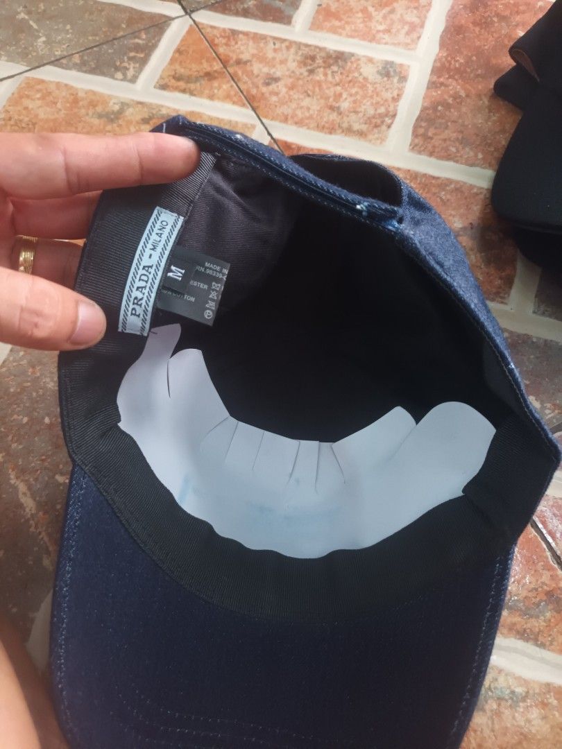 FOR SALE PRADA DADHATS (Category: Caps & Hats) located in Manila. Submitted by ashlhen23 (Listing ID 1464800943, Image 3). Description: FOR SALE PRADA DADCAPS BRND NEW COMPLETE TAGS PRICE 800 + SHIP PAYMENT FIRST MOP G CASH SHIPPING VIA LBC PICKUP BRANCH LALAMOVE LOC MANILA PM ME FOR MORE DETAILS SURE BUYERS ONLY !.