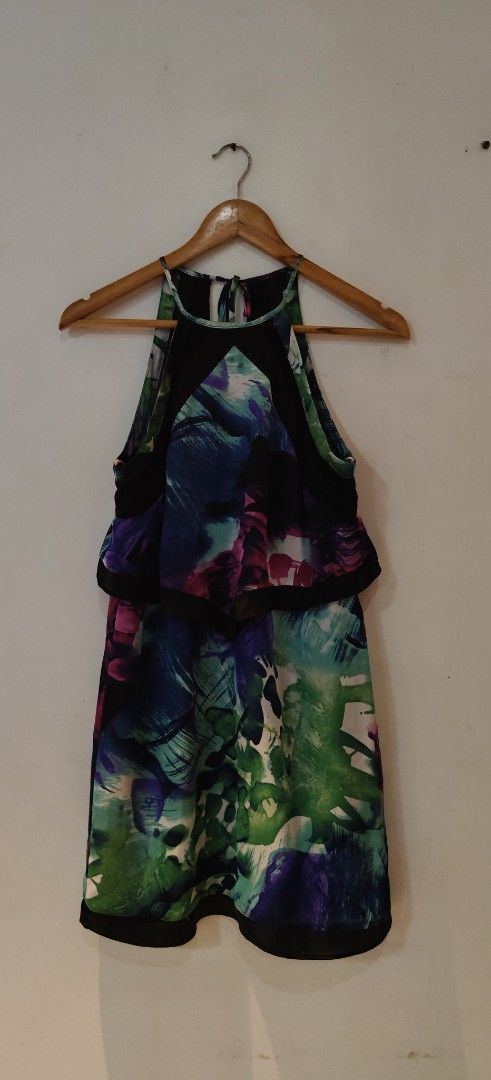 Forever 21 Abstract Print Halter Dress (Category: Dresses) located in Urdaneta. Submitted by nessylaugi (Listing ID 1464825634, Image 1). Description: - Brand: Forever 21 - Style: Halter dress with layered design and black contrast trim - Print/Colors: Abstract print in blue, green, and purple - Size: XS (fits true to size) - Condition: Worn once for a quick photo, practically brand new Xs on tag but can fit up to Medium frame ladies used once on