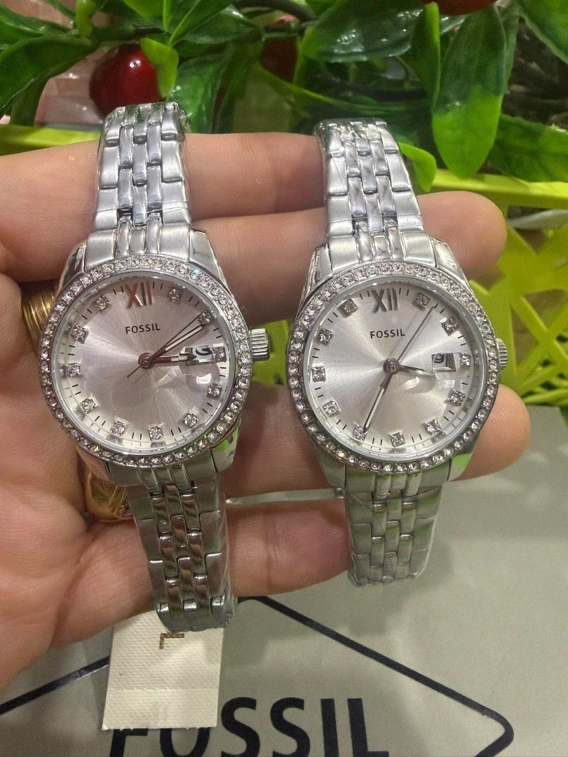 Fossil Analog Watch (Category: Men's Watches) located in Mandaue City. Submitted by mariaangel25 (Listing ID 1464864017, Image 3). Description: FOSSIL WATCHES⌚✨‼️ 💫PAWNABLE IN SELECTED PAWNSHOP💫 ✅ Authentic Quality & Brand new ✅Japan Movement ✅Battery Operated ✅ Complete inclusion: ✅Paper bag,Hard box and Manual ✅Actual picture na po ✅️Sold per piece ‼️PAYMENT FIRST POLICY‼️ ☑️Pay now. Ship later .