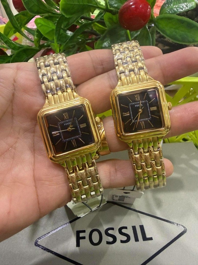 Fossil Square Gold Watch Set Couple Watches (Category: Women's Watches) located in Mandaue City. Submitted by mariaangel25 (Listing ID 1464862641, Image 3). Description: FOSSIL WATCHES⌚✨‼️ 💫PAWNABLE IN SELECTED PAWNSHOP💫 ✅ Authentic Quality & Brand new ✅Japan Movement ✅Battery Operated ✅ Complete inclusion: ✅Paper bag,Hard box and Manual ✅Actual picture na po ✅️Sold per piece ‼️PAYMENT FIRST POLICY‼️ ☑️Pay now. Ship later .