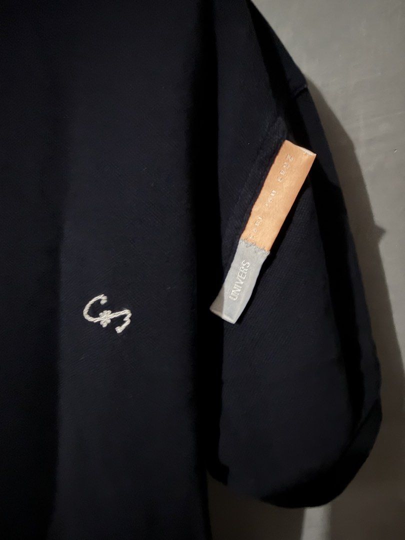 Fred Perry x Carl Jan Cruz (Category: Tshirts & Polo Shirts ) located in Makati City. Submitted by homme.boy.plus (Listing ID 1464691370, Image 3). Description: Fred Perry x Carl Jan Cruz Navy Blue Medium 20 x 24 cotton piqué Special chest embroidery and striped fabric accent on the back collar Limited Excellent, well-maintained.