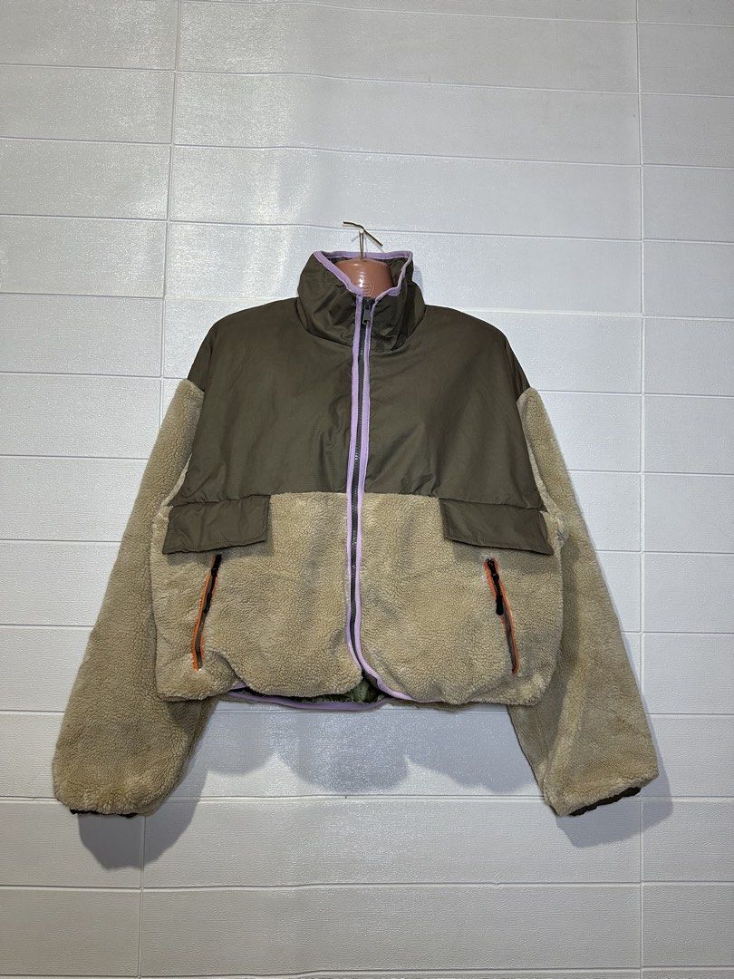 FREE SF | Sherpa Jacket (Category: Coats, Jackets and Outerwear) located in Baguio. Submitted by the.lostwardrobe (Listing ID 1464806549, Image 1). Description: Sherpa Jacket - no flaws or issues - small to medium size LOC: Baguio City PHP 400 shipped (fixed) Friendly note: Prices of items are already fixed with free shipping (yes po free po ang sf any point in the philippines) I will no longer entertain costumers who will offer prices. Thank you
