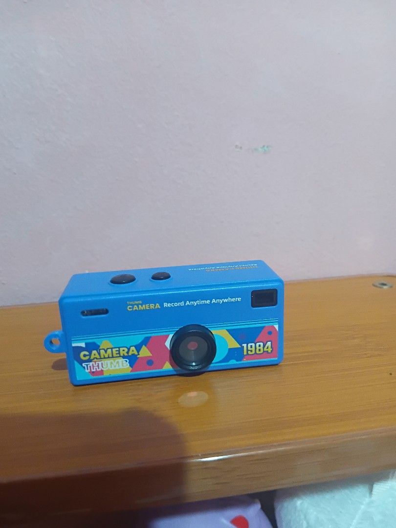 G6 Thumb Camera 1984 digital camera (Category: Cameras) located in Calamba. Submitted by casssycass (Listing ID 1464925242, Image 2). Description: G6 Thumb Camera 1984 digital camera ISSUES - WALA PONG CHARGER NO SD CARD GOOD AS NEW MOP - GCASH MOD - JNT OR LBC.