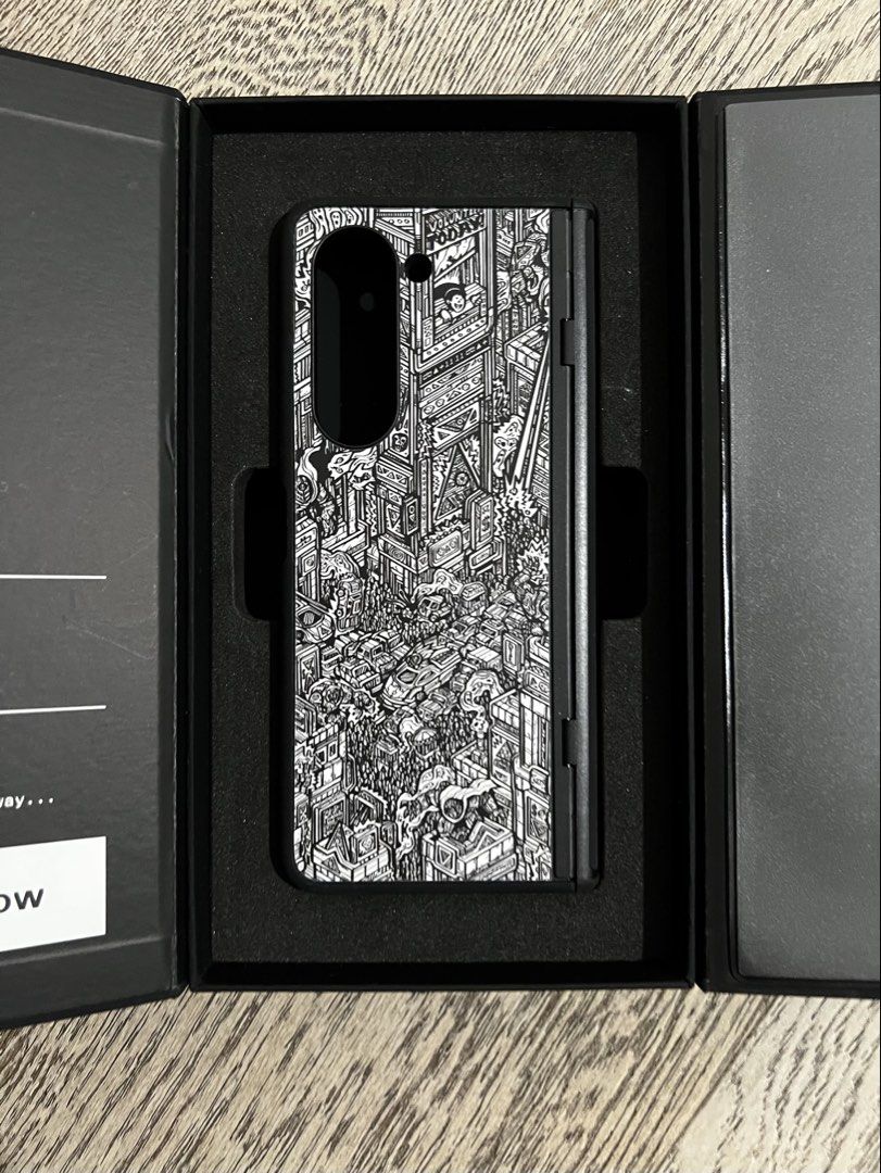 Galaxy Z Fold 5 Dbrand Crimes Square Case (Category: Cases & Sleeves) located in Makati City. Submitted by casebros (Listing ID 1464946085, Image 1). Description: Galaxy Z Fold 5 Dbrand Crimes Square Used one time Negotiable Original and one time used. RFS: Don't need na.