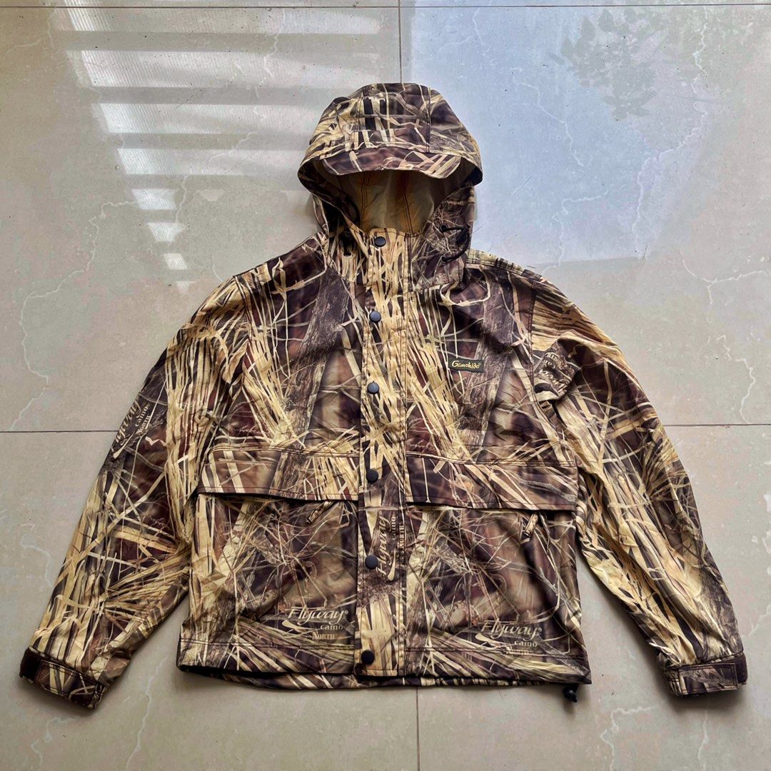 Gamehide Realtree Cargo Jacket (Category: Coats, Jackets and Outerwear) located in Los Banos. Submitted by theoldgoods_ (Listing ID 1464937088, Image 1). Description: Gamehide Realtree Cargo Jacket M on tag (See pictures for issue) W: 18 inches L: 20.5 inches 650 pesos + shipping fee MOP: Gcash (payment first) 📍Los Baños, Laguna.