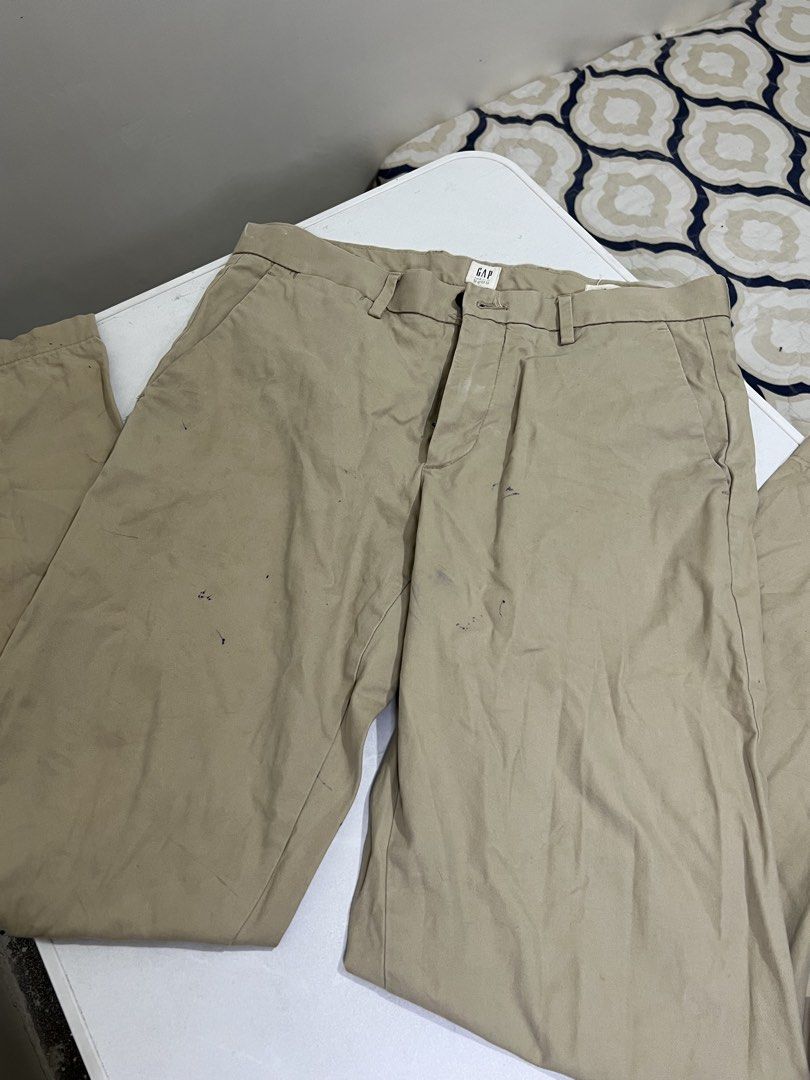 Gap Tan Straight Chino Pants 30x30 (Category: Chinos) located in Manila. Submitted by sennisen (Listing ID 1464922070, Image 2). Description: .