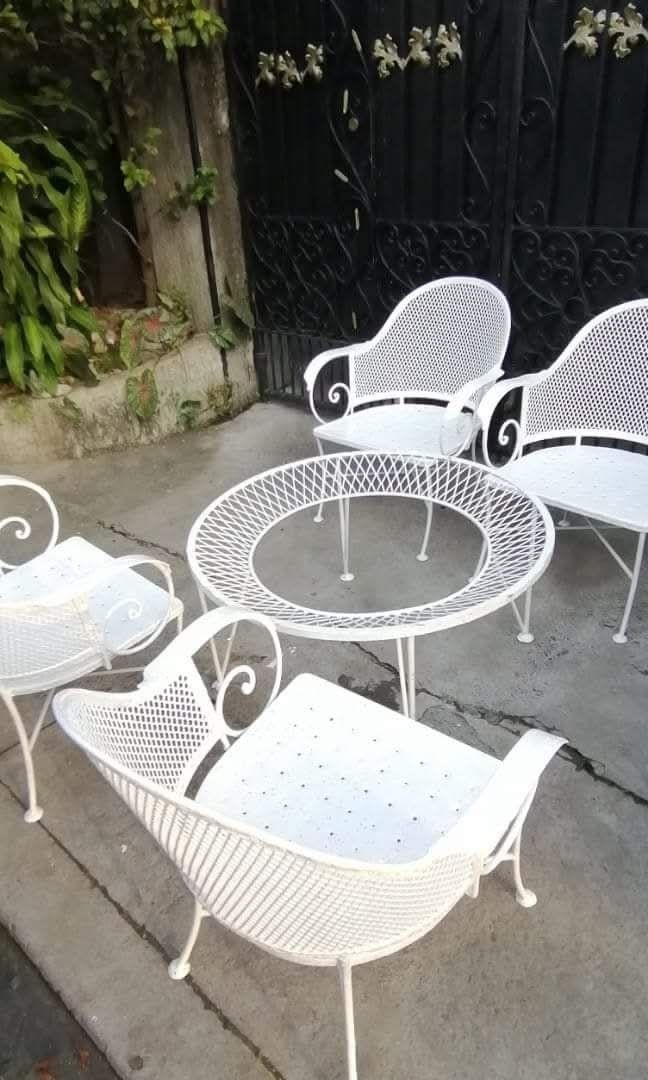 garden set with square table no glass top (Category: Other Home Furniture) located in Mandaluyong City. Submitted by katkat888kit (Listing ID 1464776918, Image 1). Description: garden chairs with square table no ass top pick up only or via lalamove mandAluyong city fastrack sale.