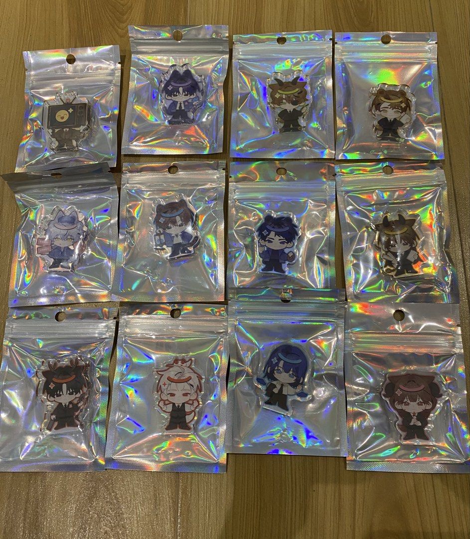GDCG FMG Acrylic Block Set (Category: Character Goods) located in Manila. Submitted by dohwacart (Listing ID 1464772932, Image 2). Description: — GDCG FMG Acrylic Block Set 🏷️ Php 3,300 📍manila 💵 maribank 🚚 j&t / lalamove t. wts lfb ph.
