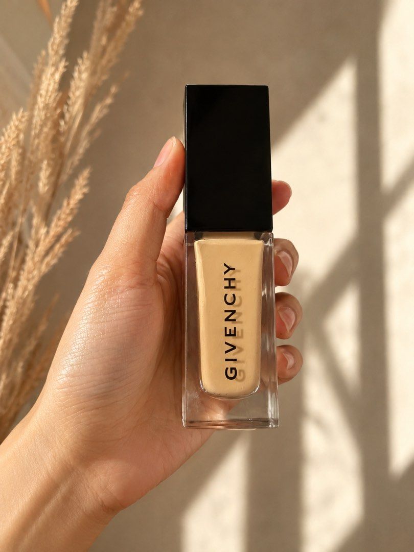 Givenchy Prisme Libre Glow Serum Foundation (Category: Makeup) located in Marikina City. Submitted by littlespender (Listing ID 1464900496, Image 1). Description: Sale or Swap :) - Brand: Givenchy - Product: Prisme Libre Glow Serum Foundation - Finish: Dewy and radiant - Hydration: Up to 48 hours of continuous moisture - Key Ingredients: Micro hyaluronic acid, ceramides, and yuzu extract - Packaging: Clear glass bottle with black 4G logo cap and 