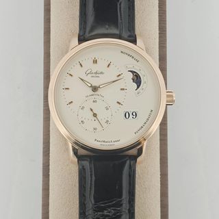 (Category: ) located in . Submitted by watchbanka23 (Listing ID 1464864005, Image 1). Description: .