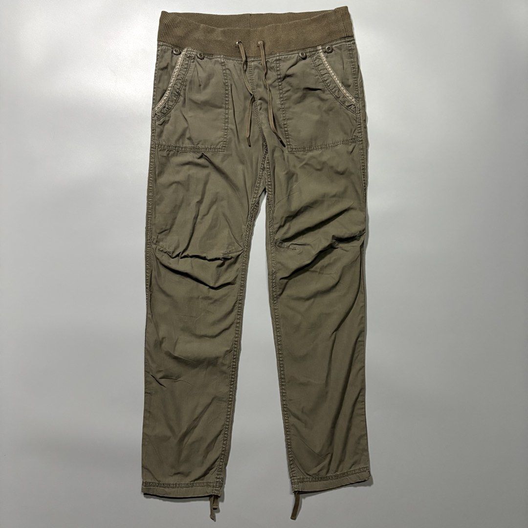 G.O.A 2000s Military Cargo Pants (Category: Other Bottoms) located in Quezon City. Submitted by tayabaskartell (Listing ID 1464904948, Image 1). Description: G.O.A 2000s Military Cargo Pants 2000s Japanese archive cargo pants with rib waist and leather trim by G.O.A. Originating from the defunct Japanese label G.O.A produced under WAVE International, these trousers exemplify the mid-2000s Japanese military and grunge revival. The brand gained a s
