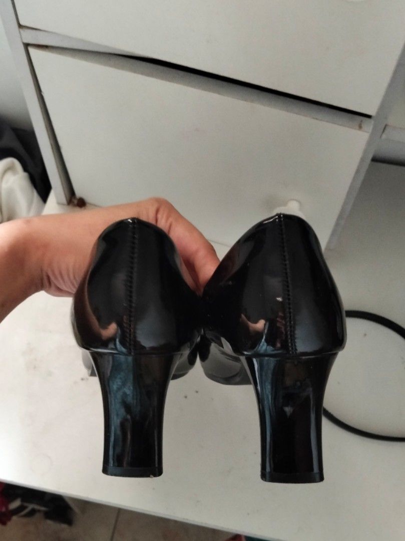 Black Heels (Category: Heels) located in Caloocan City. Submitted by fiercerabbit.21a8cc (Listing ID 1464784580, Image 3). Description: - Size 36 - Style: Black patent heels with pointed toe and chunky heel - Detail: Front pleated overlay - Condition: Clean, brand new with original price tag still attached - This is used once only during my graduation. -Bought this from Bok Shoes in Dagupan City. - Orig price P474. My selling price 380. I can do 