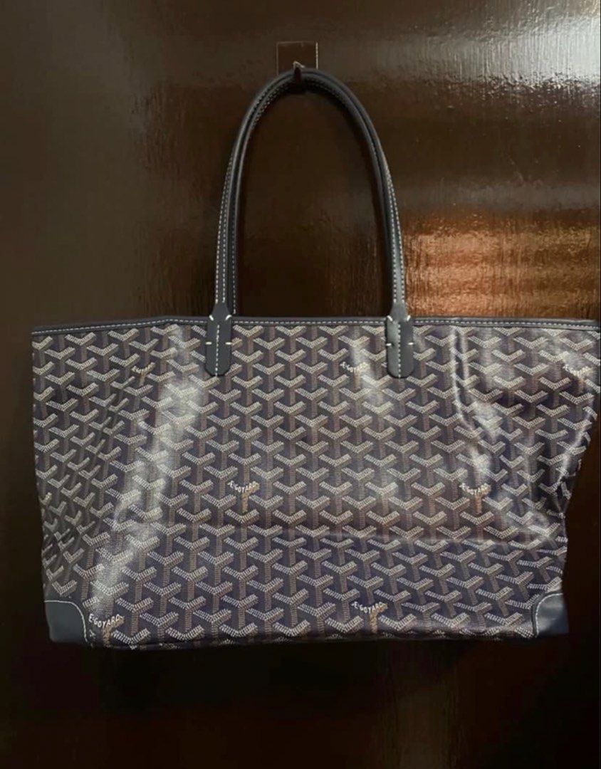 Goyard tote bag (Category: Tote Bags) located in Manila. Submitted by bwshoppe (Listing ID 1464911257, Image 2). Description: Brand new with tag & dust bag.