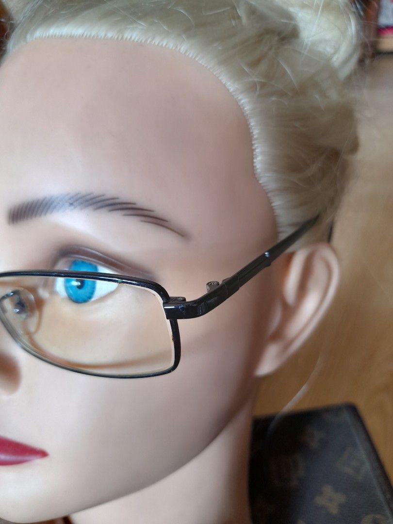 Graded Black rectangular eyeglasses (Category: Sunglasses & Eyewear) located in Bocaue. Submitted by marajapansurplus (Listing ID 1464822946, Image 3). Description: Japan sourced item.