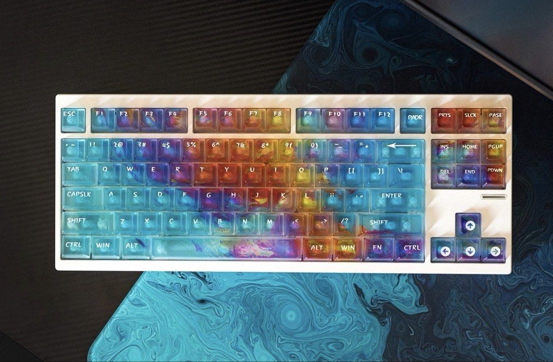 Gradient Nebula Translucent Keycap (Category: Computer Keyboard) located in Kuala Lumpur. Submitted by maisy0315 (Listing ID 1464865603, Image 2). Description: Cherry Profile 122pcs Courier arrangement - Rm7 for Peninsular Malaysia / Rm17 for East Malaysia.