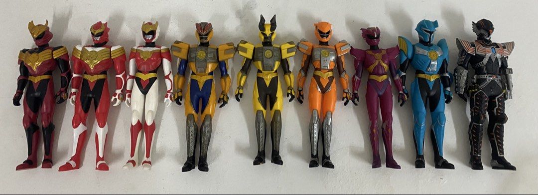 GRANSAZER SOFUBI (Category: Action & Battle Toys) located in Ulu Tiram. Submitted by mr.nobody97 (Listing ID 1464911224, Image 1). Description: 1 pices-70 3 pices-150 pos dfod jualan pencen.