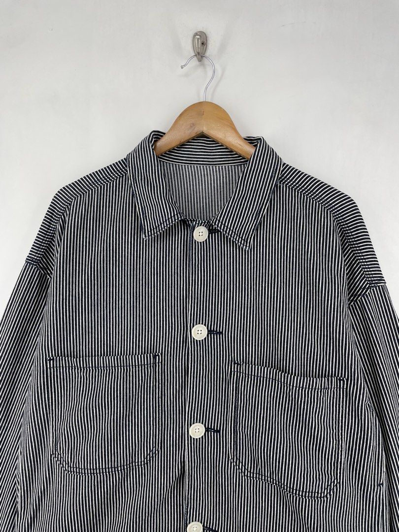 GU Hickory Chef Jacket (Category: Coats, Jackets and Outerwear) located in Mandaluyong City. Submitted by armrhts (Listing ID 1464847537, Image 3). Description: Size: Large Dimensions(inches) •Width: 22" •Length: 28" •Pit to Cuff: 20" .