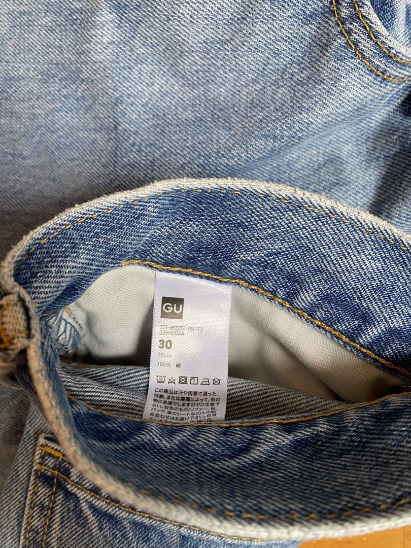 GU Light Blue Denim Jeans Size 30 (Category: Jeans) located in Bulacan. Submitted by trippin_thriftin (Listing ID 1464900935, Image 3). Description: Size 30 - Brand: GU - Color: Light blue wash - Size: Waistband 30 - Material: 100% cotton - Fit: Straight, relaxed leg - Details: Classic five-pocket styling, zipper fly and button closure - Condition: Clean inside and out with tags intact on the inner waistband label.