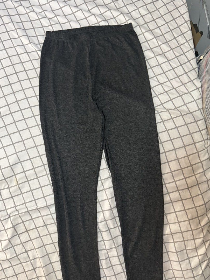 GU ribbed leggings (Category: Other Bottoms) located in Quezon City. Submitted by pinkystrends.co (Listing ID 1464818927, Image 2). Description: .