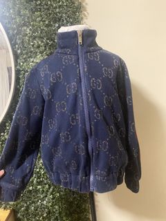 (Category: ) located in . Submitted by avathriftedcloset (Listing ID 1464966470, Image 1). Description: .