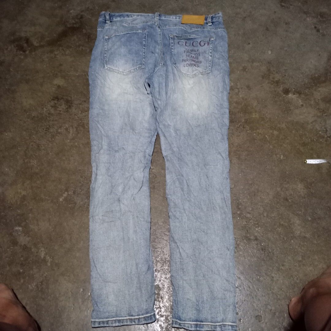 Gucci pants (Category: Jeans) located in Manila. Submitted by tcbukay_zxc25 (Listing ID 1464882113, Image 1). Description: Gucci pants size 36 length 41 leg opening 6 good condition.